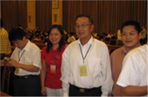 聯(lián)想柳傳志與華派雕塑張總合影